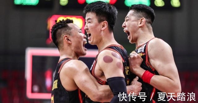 布克|4連??！偽強(qiáng)隊(duì)為何只是缺少一個沈梓捷，深圳隊(duì)就如此不禁打