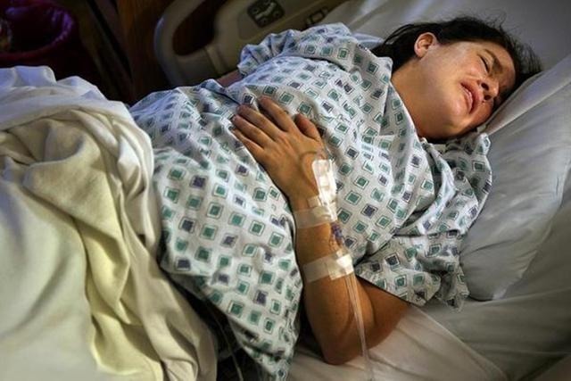 分娩|“我不怕痛,我只在乎尊严”,90后宝妈产房尴尬经历,看了揪心