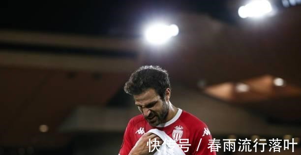 小法|3年仅6球+赛季3次出场!昔日超级巨星已凋零,职业起点不输给梅西!