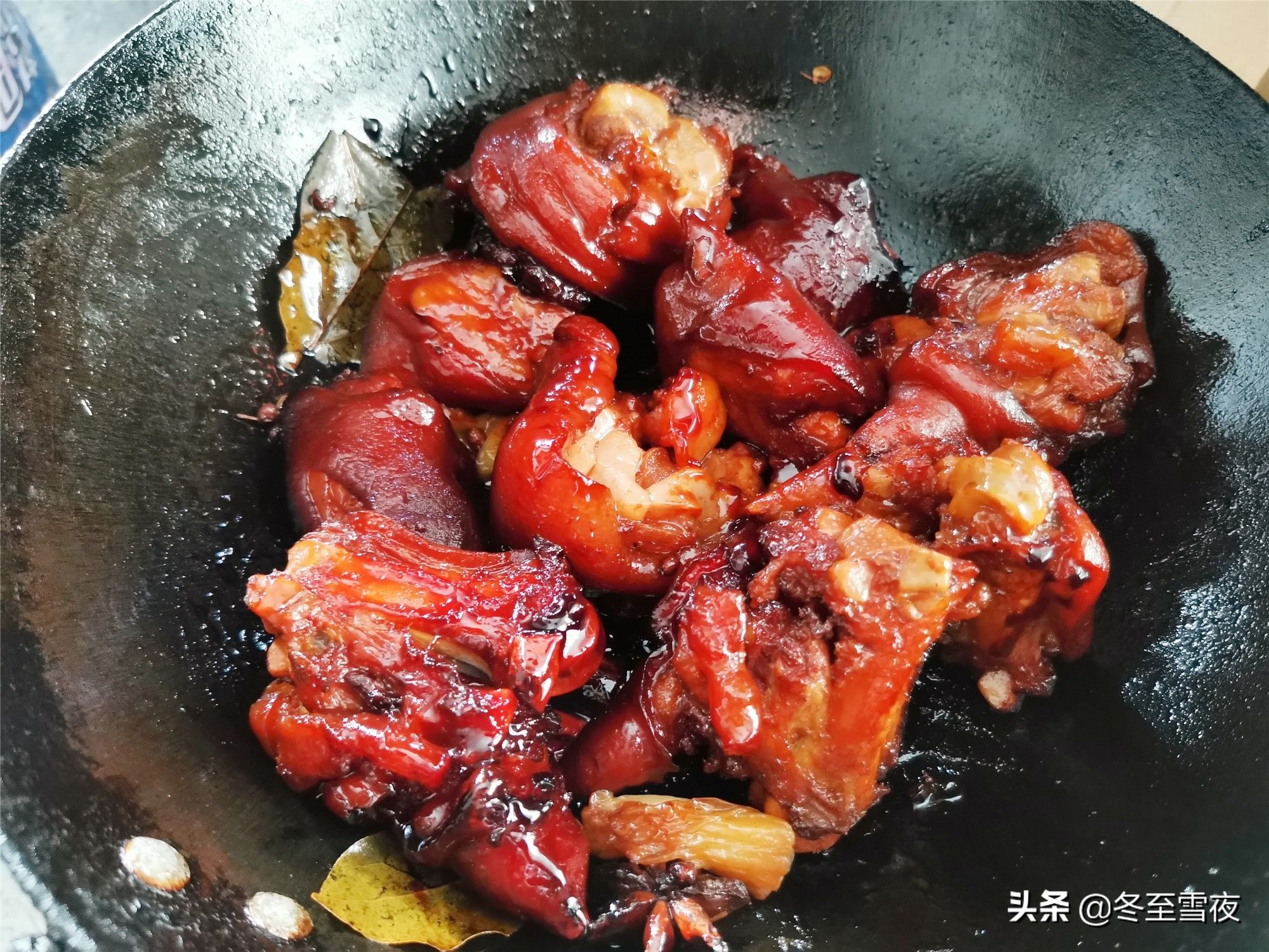 不管南方还是北方，家庭条件好坏，年夜饭必备的一道菜，寓意美好