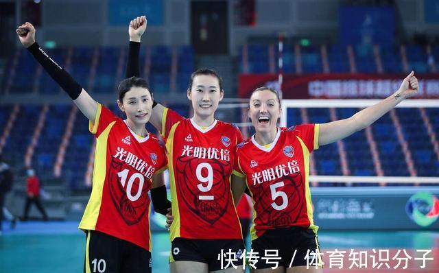 杨婕|遗憾!女排前国手官宣退役,16岁入选国家队,曾被称为天才少女