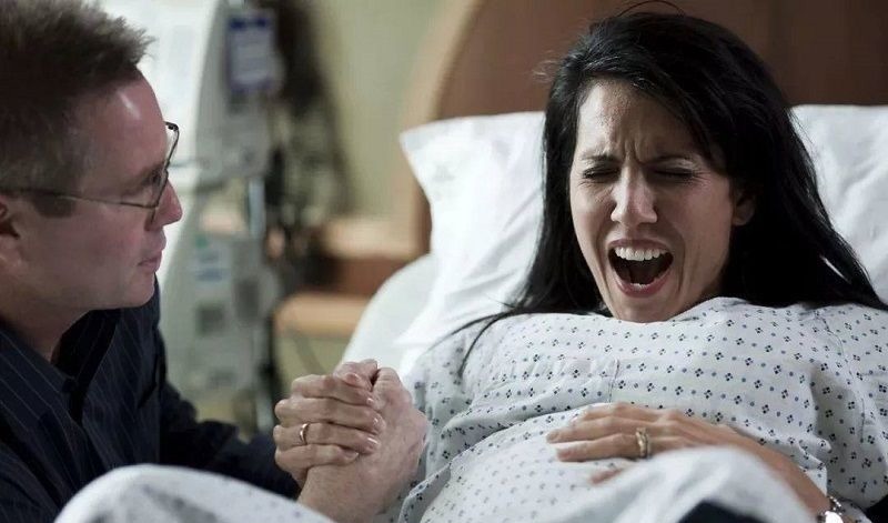 疼痛|五六斤重的胎儿，怎样通过狭窄的产道看完全过程心疼妈妈的不易