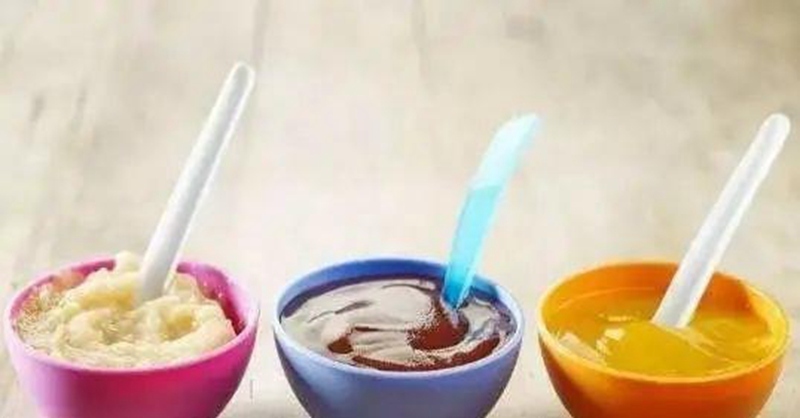 医生|9月大宝宝因吃错辅食入院,医生无奈养娃不能大意,别乱喂辅食