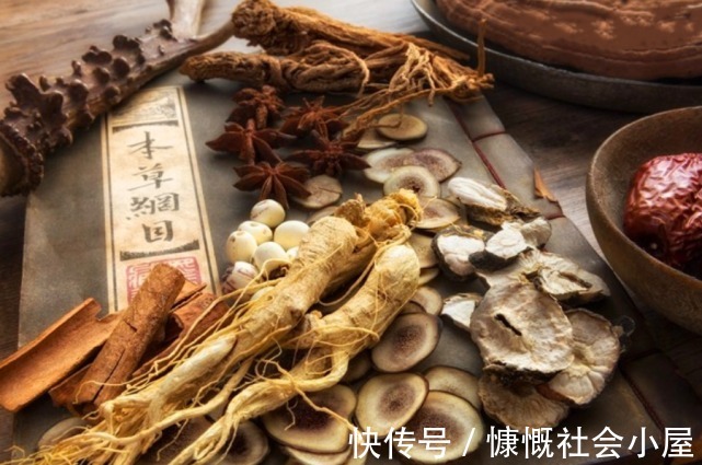 食盐|28岁女子高血脂加重,医生直言:家里2种“调味料”,炒菜时尽量少放