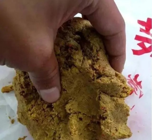 老司机分享“旧饵新用”的方法！用剩的饵料不要扔，留着有大用！