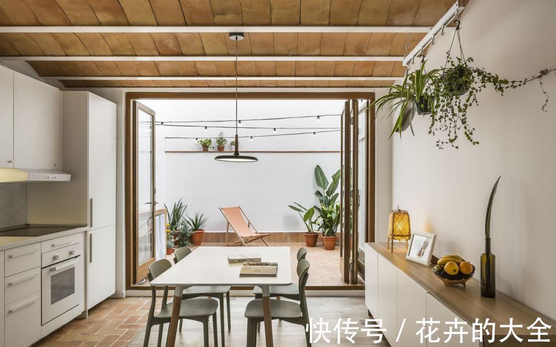 农家小院|改造69㎡瓦房,搭建楼板变2层“别墅”,后院一捯饬别有一番风景