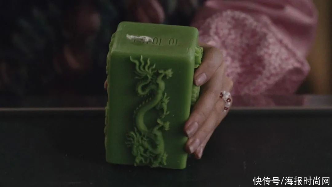 新中式风|穿旗袍、戴玉石、玩发簪...新中式风是时候逆袭了