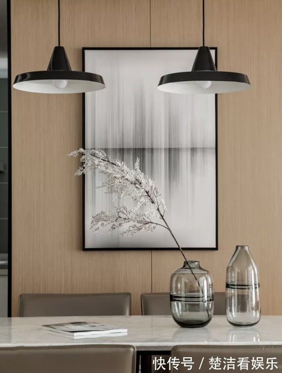 全屋|装修时房门别装单开门了，他家这么设计，让全屋瞬间放大一倍