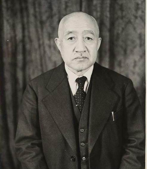 抗战|黎明前牺牲的军事泰斗抗战的中坚力量，开国大典前11天被暗杀