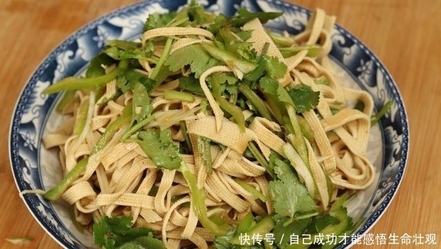 食用碱|这菜浑身都是宝,可惜很多人不懂,简单一拌,给家人吃营养补钙