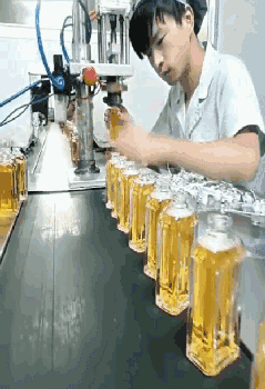 |搞笑趣图段子:是心动啊