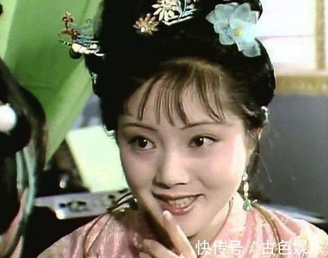 红楼梦#林黛玉和薛宝钗谁更漂亮?林黛玉洗了一个澡后,两人便分出了美丑