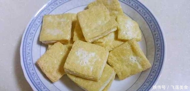 糖醋脆皮豆腐,在家自己就能做,酸甜爽口,家人孩子喜欢