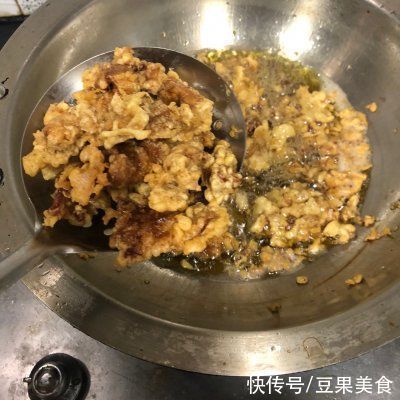  必备|10分钟懒人必备菜，有了油炸小酥肉全搞定