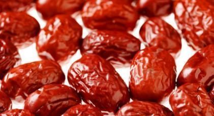 气血|女人若要皮肤好，常吃5种食物滋补气血，比30岁女性还有女人味！