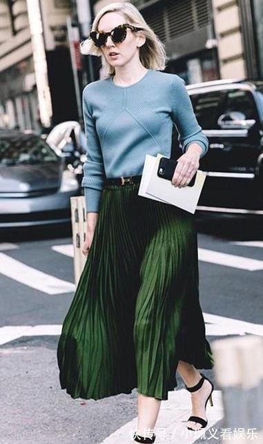 连衣长裙 轻熟女人的时尚、优雅的穿搭,彰显熟龄气质的美感