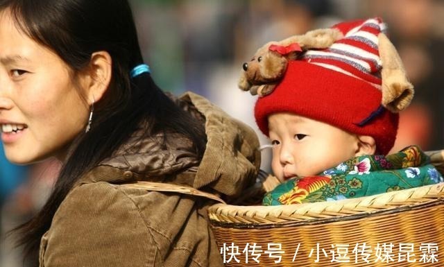 家庭!古语说“老人无德,全家遭殃”,下句更经典,八个字道出家庭真谛