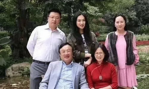 原生家庭|她在任正非最穷时下嫁,却因200万债务离婚,现在过得咋样