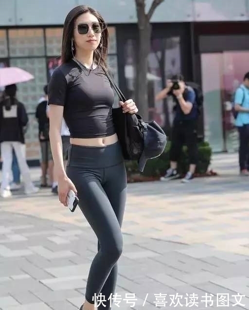 版型|俏皮可爱的打底裤美女,富有青春朝气,回头率特别高