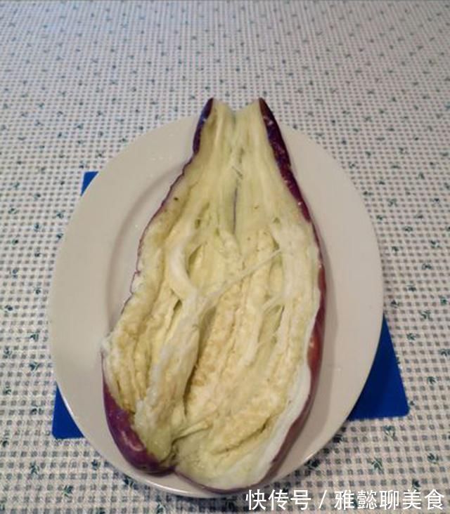 红烧|茄子别再红烧了，这样做不用一滴水，比肉还好吃，味道太香了