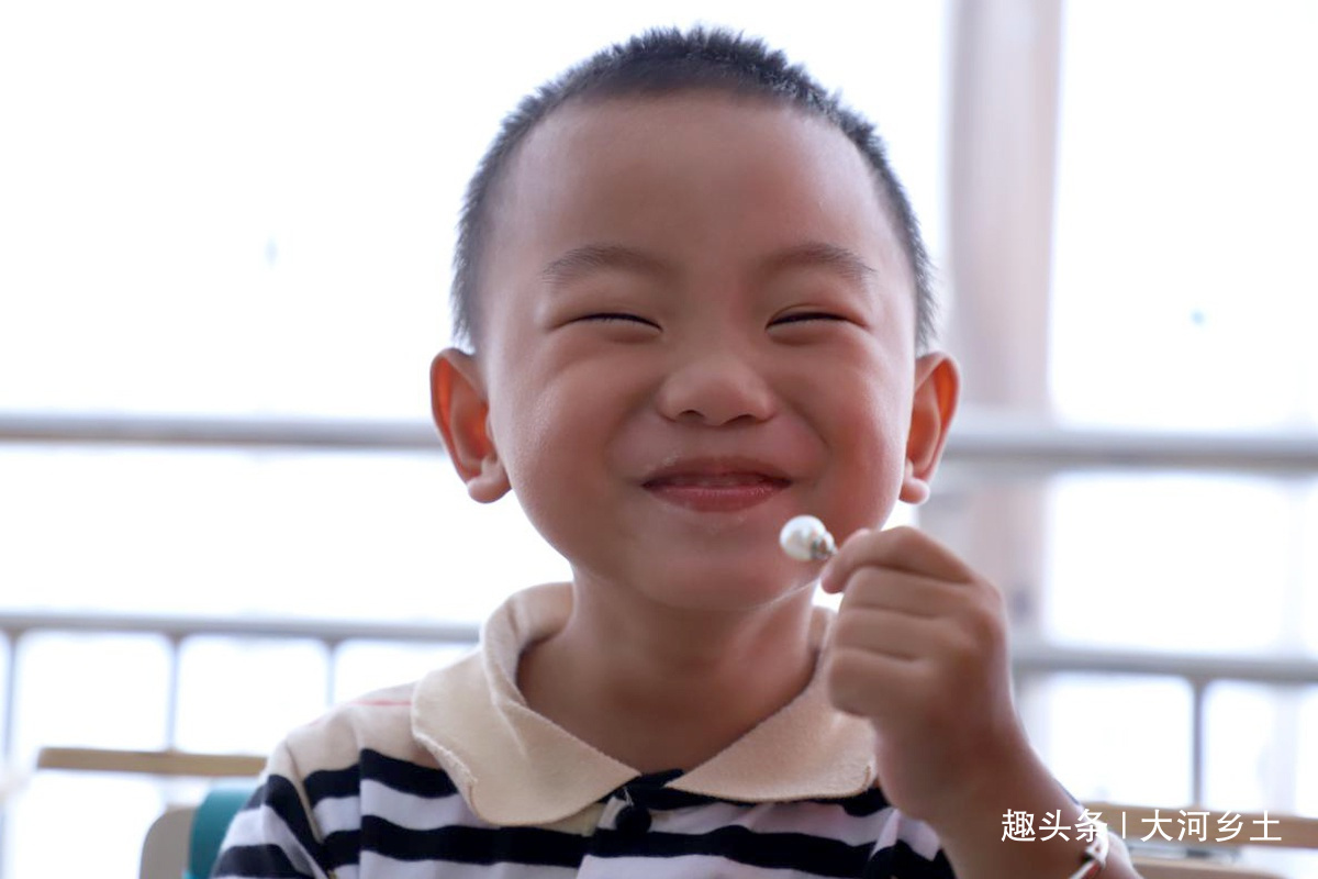 白云山|儿子患癫痫治疗花了近40万仍无法行走,母亲放弃自己的治疗救子