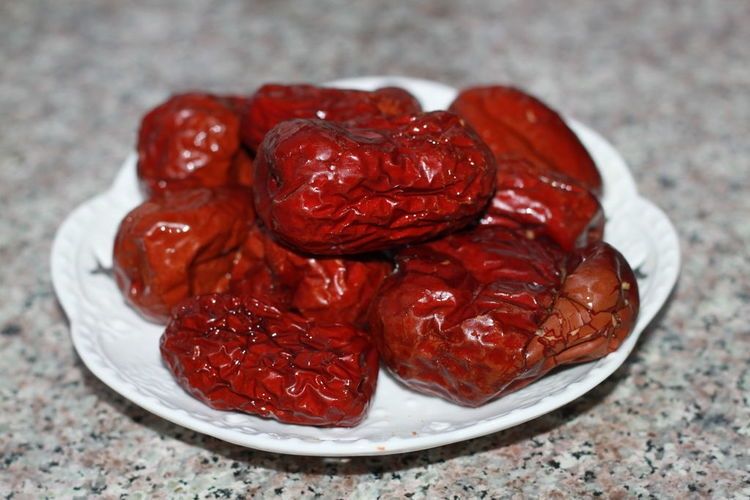 自制枣泥蛋糕，方法一点也不难，一个破壁机就搞定，小白也能会