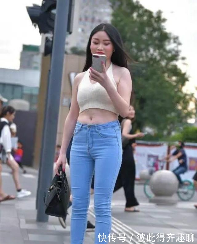 瑜伽裤|瑜伽裤穿搭在视觉上总是给人享受，减龄效果相当不错，艳压完胜