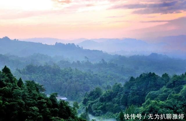 四川最适合避暑的山，冬无严寒，夏无酷暑，年平均气温15度