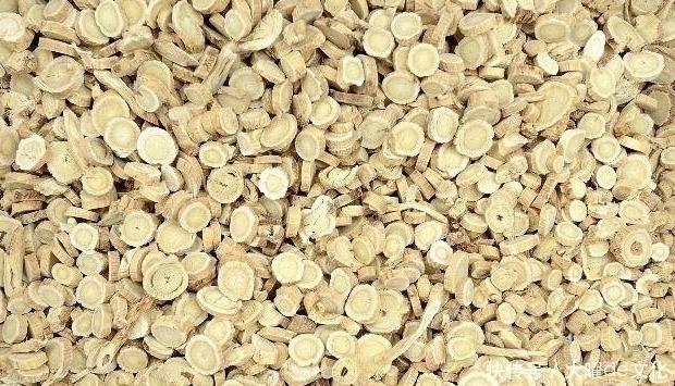 牛皮癣|经常喝“黄芪泡水”,或许会把4种病“挡在门外”,不妨一试