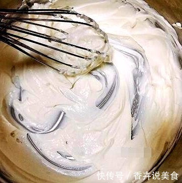 制作美味的酸奶蛋糕,如奶酪般丝滑,松软美味入口即化