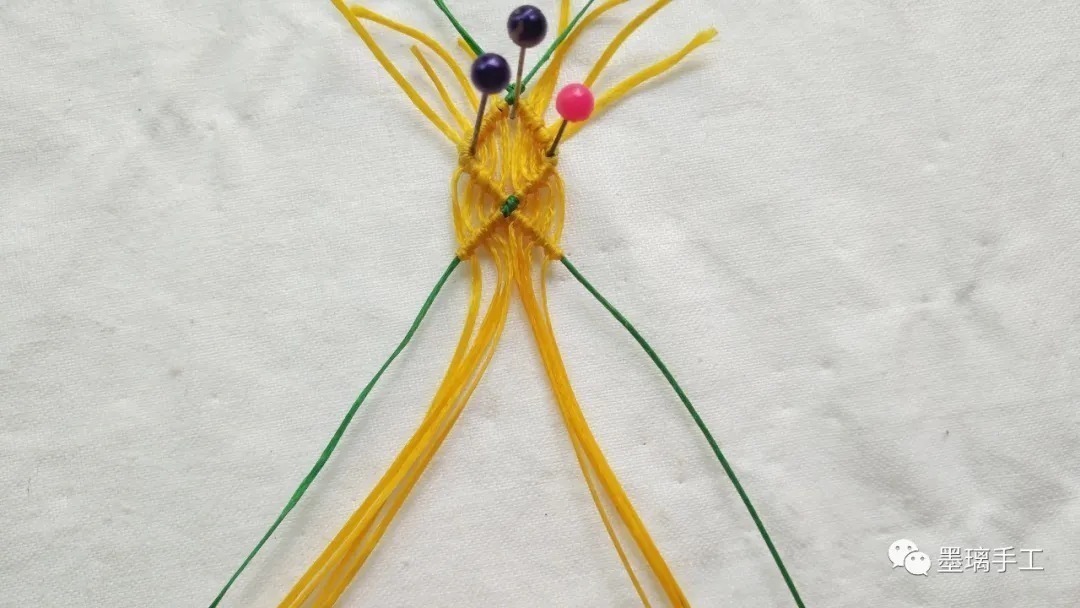 编绳|分分钟钟能学会的手工教程 一看就会的diy手工编绳斜卷结手链