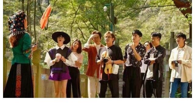 從最佳女歌手到時(shí)光莊主，再到央視音綜導(dǎo)師，這一年郁可唯開了掛