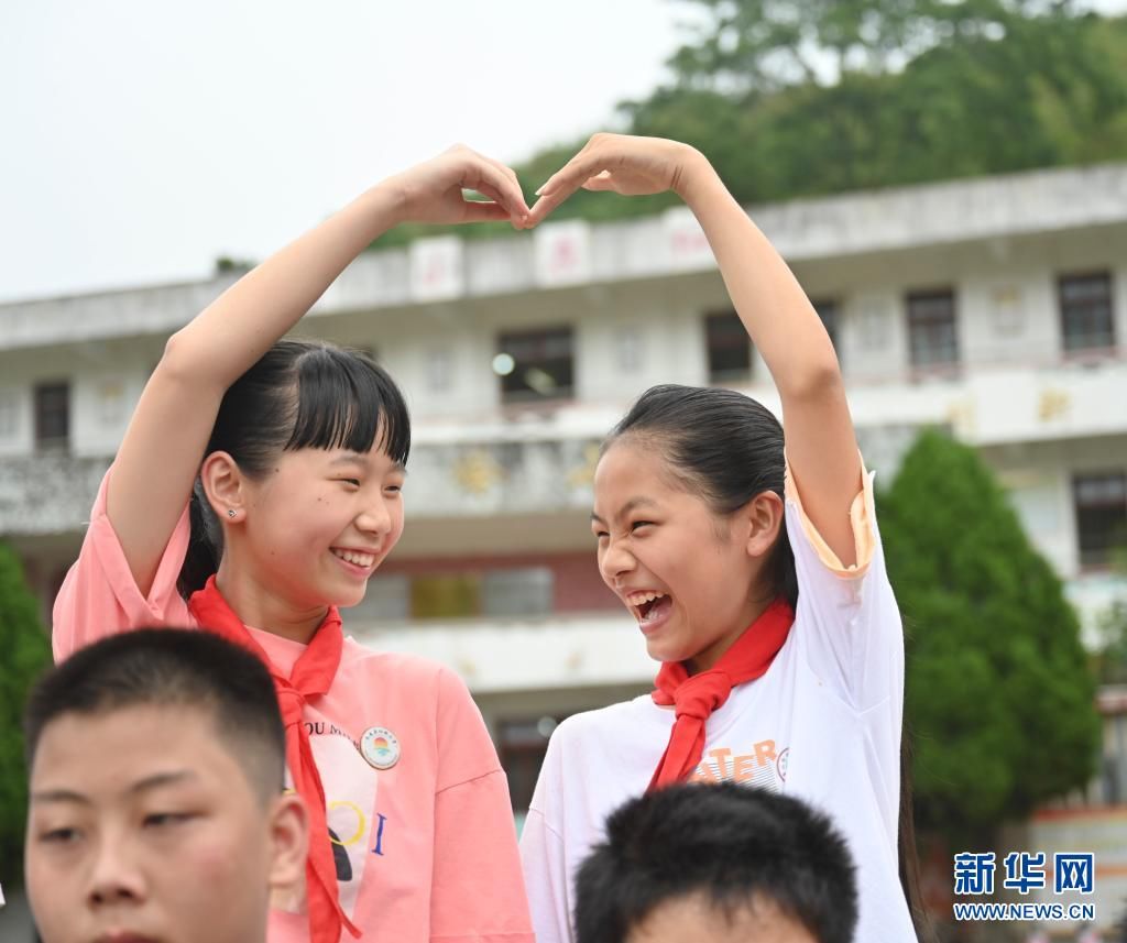 福建省|山村小学毕业照