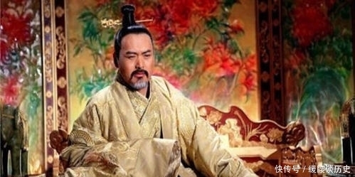 打架|地痞打架打着打着成了将军，投降投的最后却成了皇帝，最荒唐遭遇