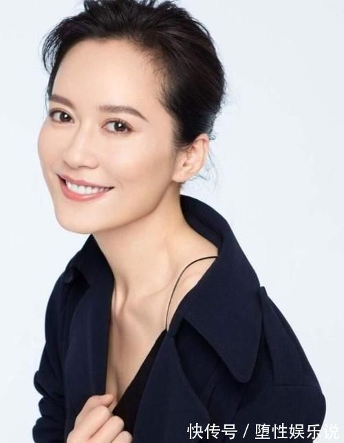 下巴|你适合披头发还是扎头发?主要看这3个部位,发际线是关键