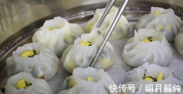 茼蒿叶|做包子不要再用面粉啦，如此做，包子晶莹剔透，出锅连吃5个