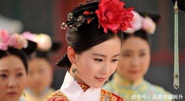 衣服|清朝后宫妃子，为何要用“龙华”，这是何物？是为了侍寝方便吗？