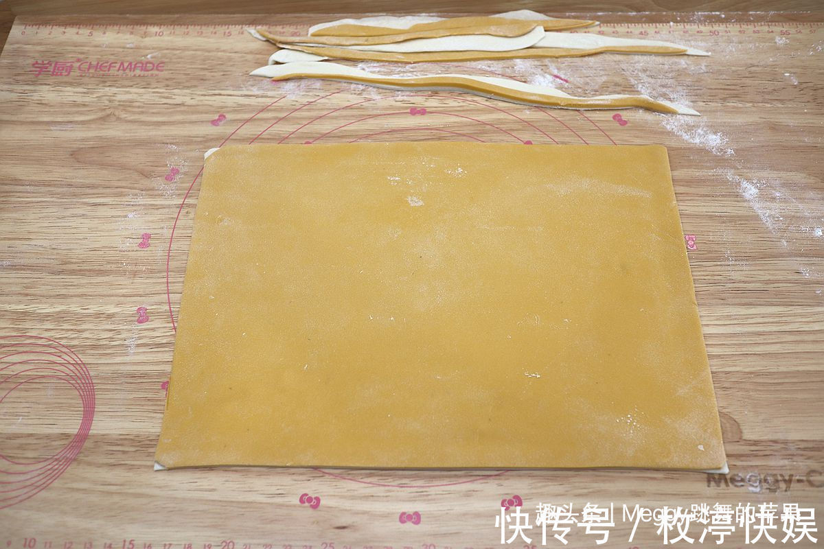 香甜|只需一次发酵的南瓜刀切馒头,全程节省60分钟,香甜暄软真漂亮