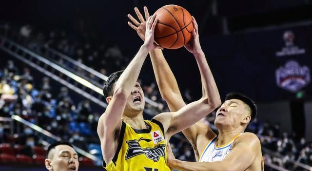 北京队|北京打爆吉林!CBA最强防守回归,双外援发挥出色,广东瑟瑟发抖