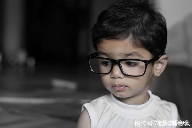 兴趣|7岁男孩cos哪吒神还原,妈妈都被折服还是给娃培养一门兴趣吧