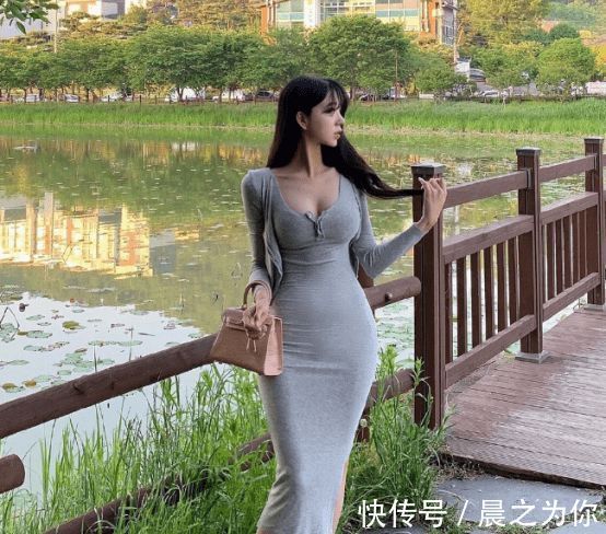 身材高挑|美女体重130斤,因“葫芦形”身材获封女神,将健身爱好变成职业