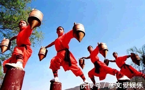 功夫&真正的“功夫”究竟有多难练不仅是李小龙,许将军的板凳更厉害