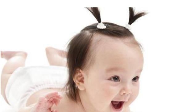 孕期|为何有的宝宝刚出生头发就很浓密,而有的却稀疏不妨一看