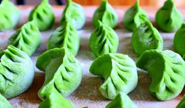 饺子|夏天,用此菜包饺子比韭菜茴香馅好吃,2块钱1把,人人都能买得起