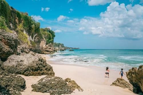 巴厘岛总有一个假日，要属于bali