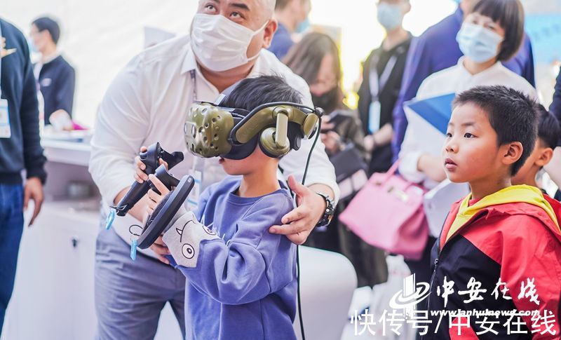 科大讯飞|黑科技来袭！第五届科大讯飞全球1024开发者节展区首日人气爆棚