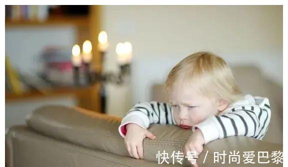 小花|孩子霸占公共秋千引争议:让别的孩子笑,让我的孩子哭,我做不到