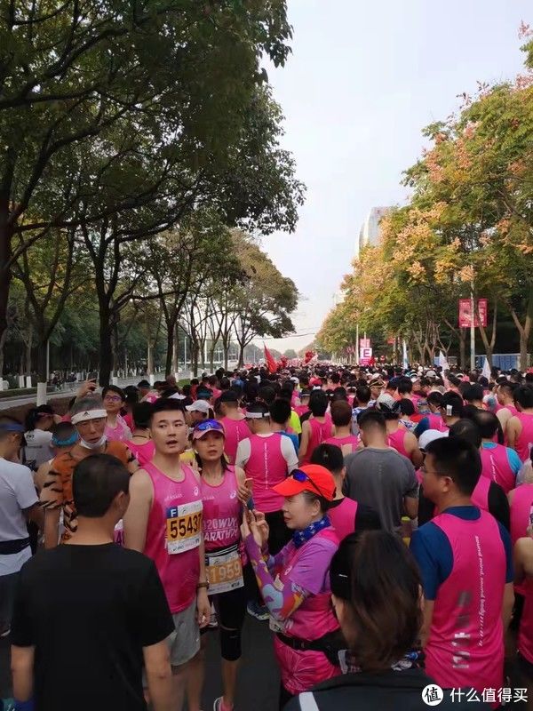 鞋厂|好物推荐 篇二：秋高气爽，正是跑步正当时，运动装备买起来。。。