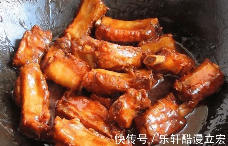 糖色|做糖醋排骨，别用番茄酱，教您详细做法，酸甜适口，色泽红亮
