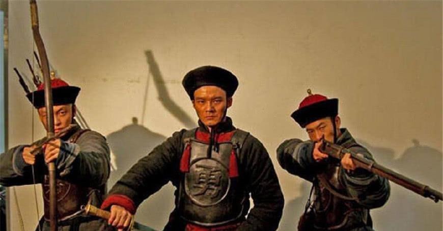 文武!曾国藩教你“观面识人” 吃饭时若有这种行为, 此人不可“深交”!